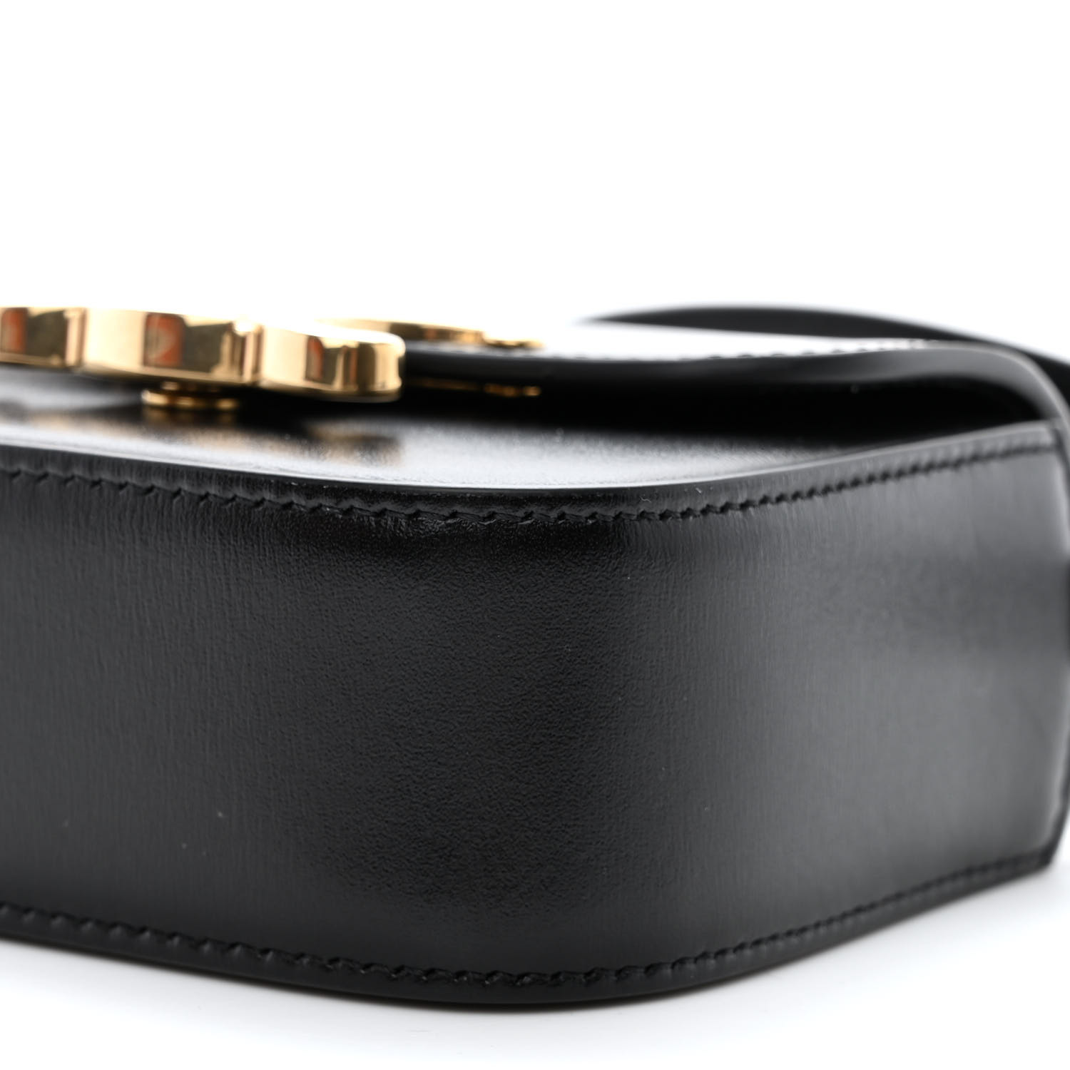 【CELINE 】 Mini Triomphe in shiny calfskin Celine Mini Triomphe - Review + What Fits! - YouTube