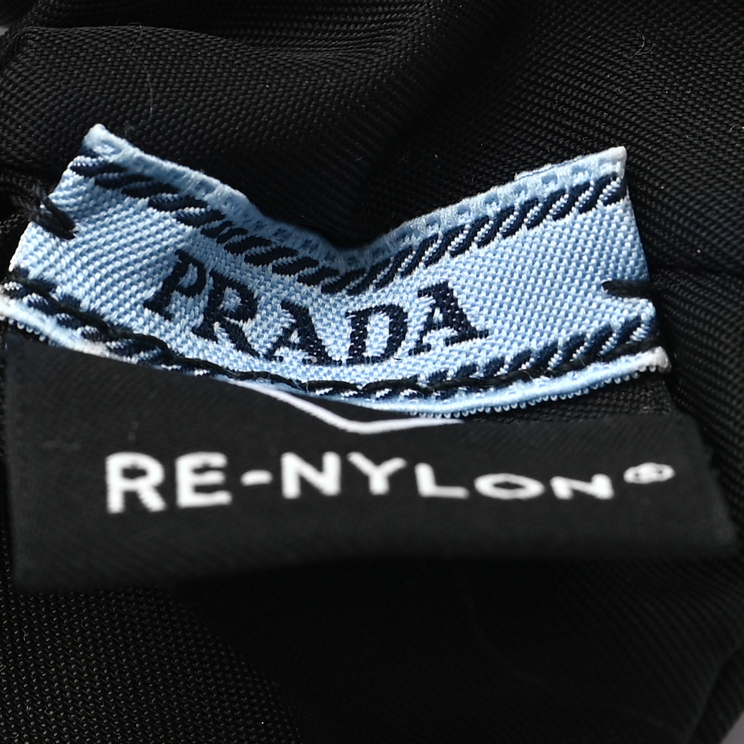 ヘアアクセサリー Prada Black Nylon Scrunchie Re-Nylon scrunchie in black - Prada | Mytheresa
