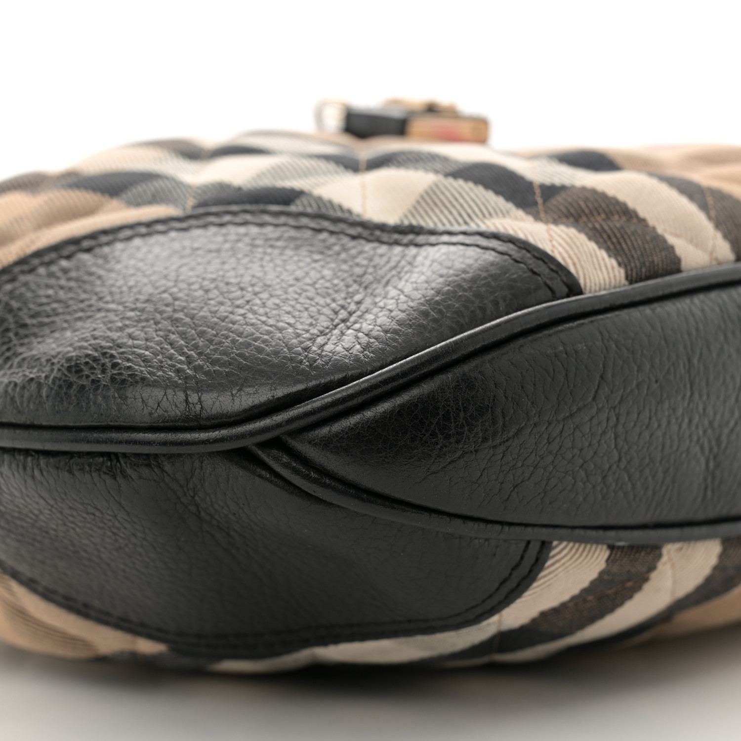 【関税＆送料込み】Burberry House/Bathroom BURBERRY Banwell House Check Shoulder Bag: Handbags: Amazon.com