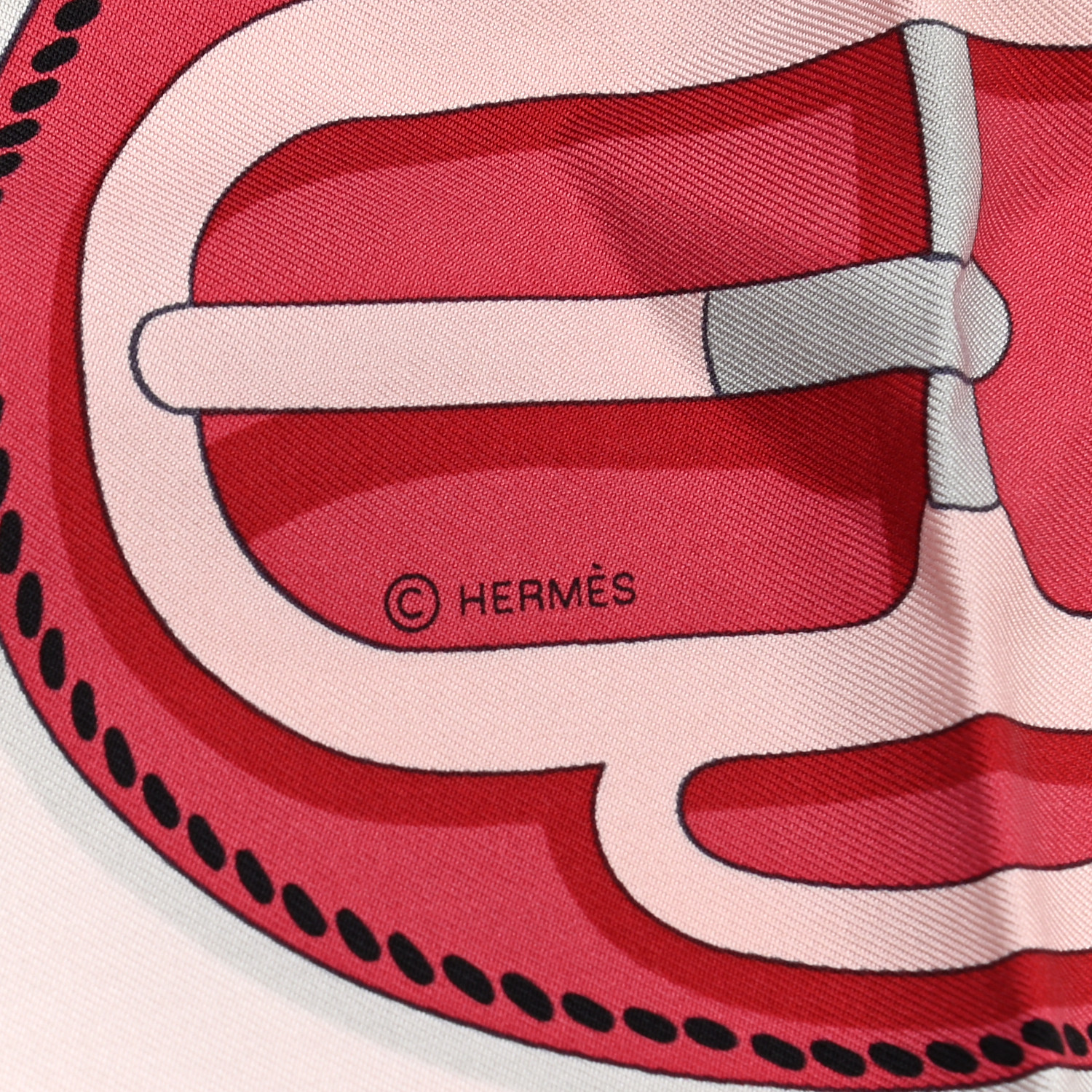HERMES　カレウォッシュ90 LES LEOPARDS MODERNES Les Leopards Modernes wash scarf 90 | Hermès Singapore