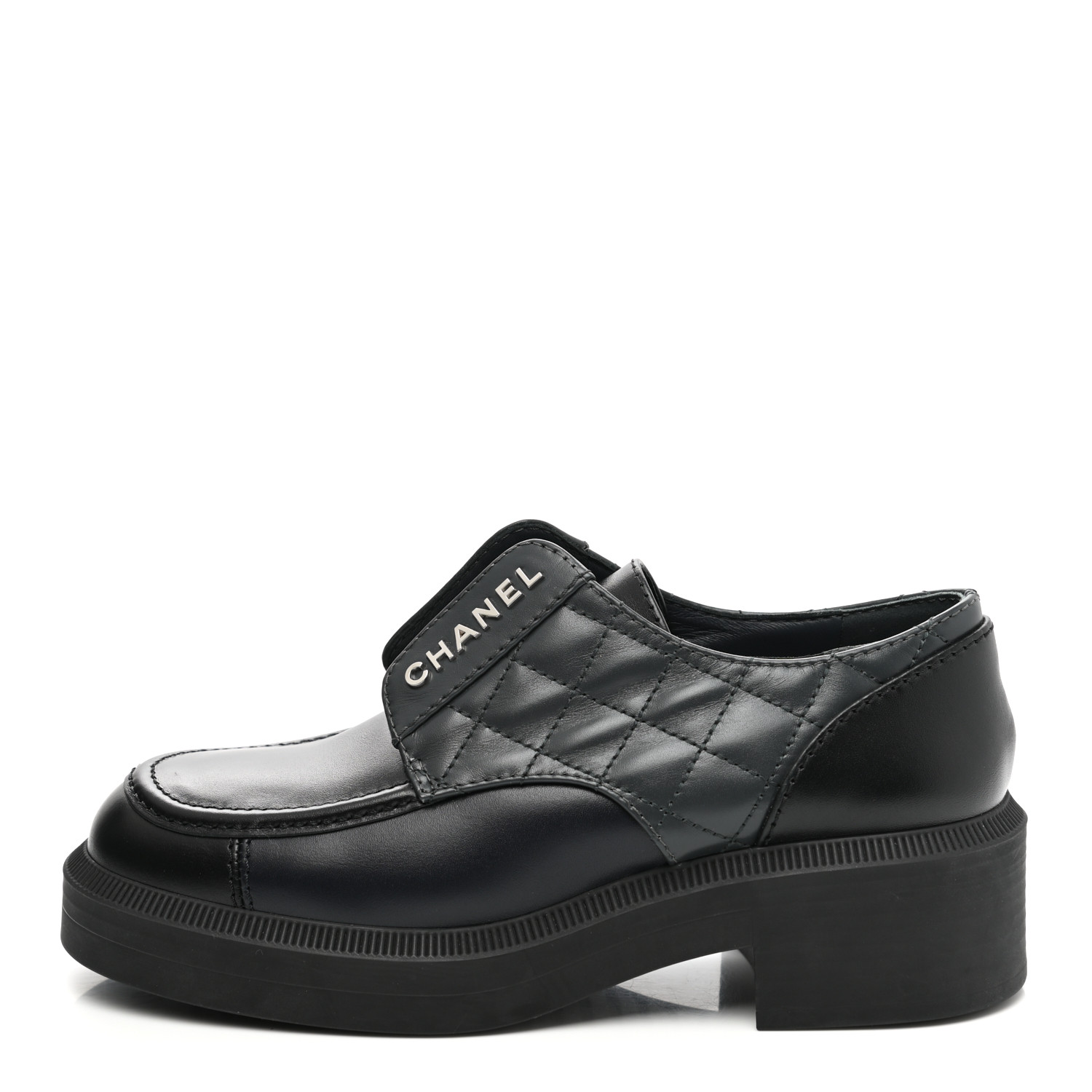 CHANEL ブラック　コート　36 CHANEL Calfskin Quilted Logo Lace Up Loafers 36 Black Grey