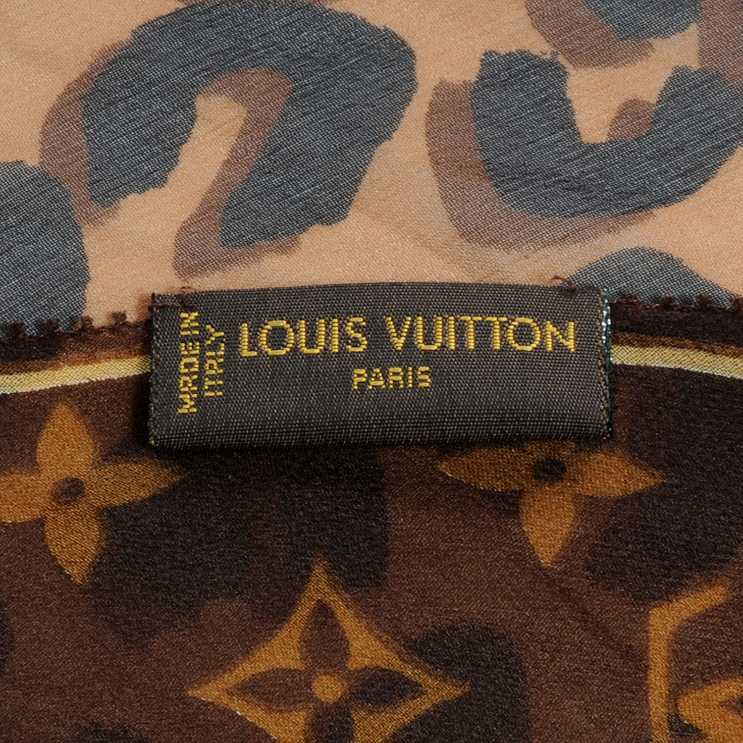 Rare 00’s LUIS VUITTON scarf レオパード 平成ギャル LOUIS VUITTON Leopard Monogram Silk Scarf 59098 | FASHIONPHILE