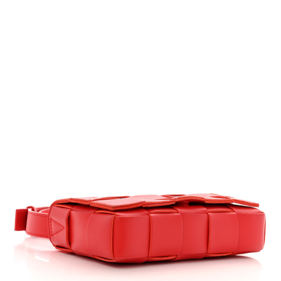 ★関税込★BOTTEGA VENETA★SMALL CASSETTE CROSSBODY BAG RED BOTTEGA VENETA Small Brick Cassette Bag in Red | COCOON