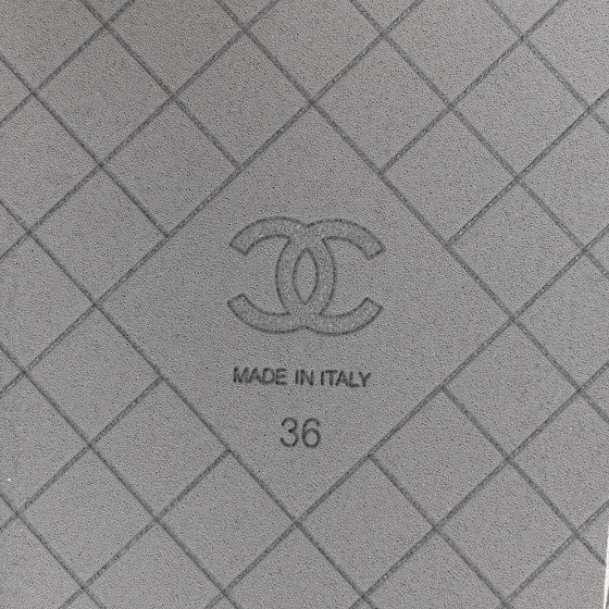 CHANEL サイズ　36　グレー CHANEL サイズ 36 グレー