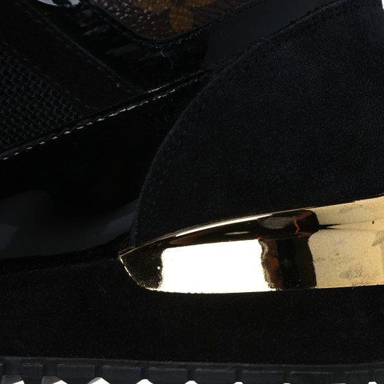 LOUIS VUITTON ランナウェイ 36 スニーカー ブラック スエード LOUIS VUITTON Suede Monogram Run Away Sneakers 36 Black
