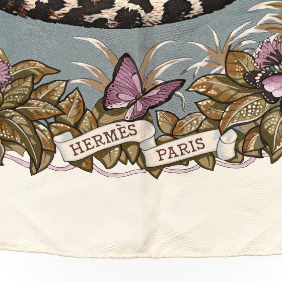 シルク100%【HERMES】Jungle Love forever スカーフ 90 HERMES Silk Jungle Love Forever Scarf 90 1348337 | FASHIONPHILE