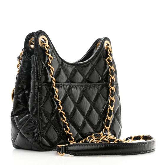 【無料郵送/関税込/正規品】 Chanel Small Hobo Bag Shiny Crump Chanel Small Wavy CC Hobo White Shiny Crumpled Calfskin Aged