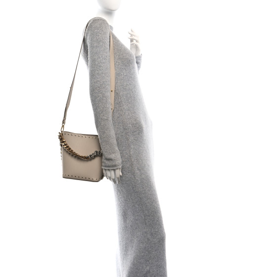 【送料&関税込】Stella McCartney Alter Mat Bucket Bag STELLA MCCARTNEY Grainy Alter Mat Studded Frayme Bucket Bag