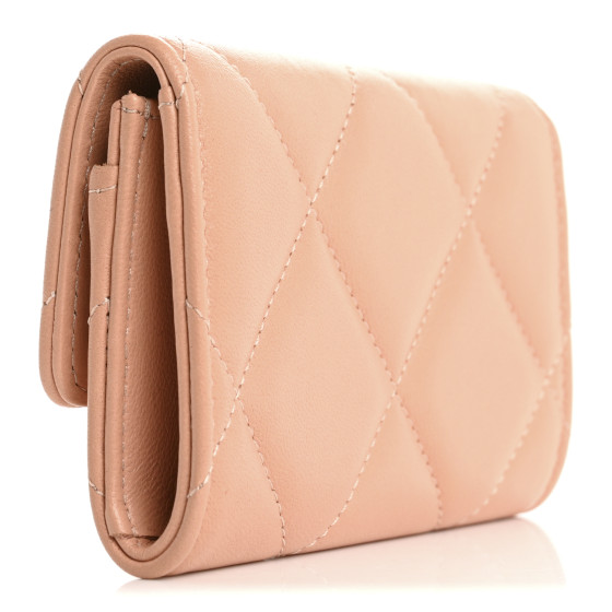 【人気/関税/送料込み】 Chanel 19 Flap Card Holder Lambskin & Chanel 19 flap card holder - Shiny lambskin, gold-tone