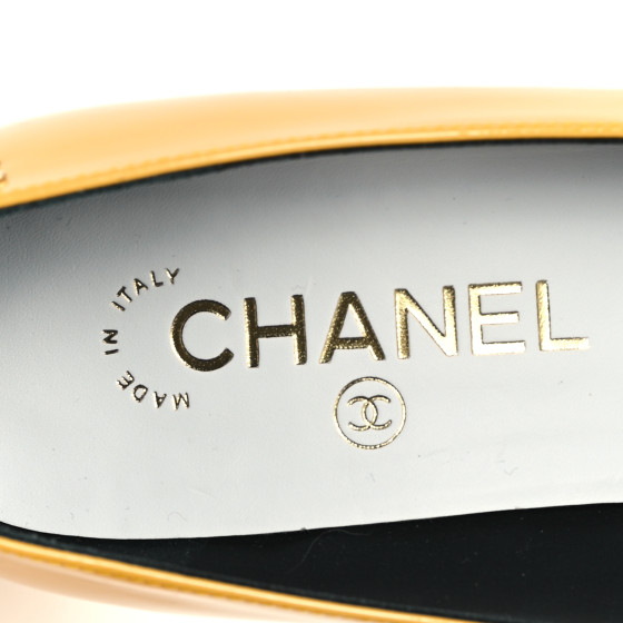 CHANEL イエローパンプス イエロー（黄色）系 CHANEL(シャネル) パンプス(レディース
