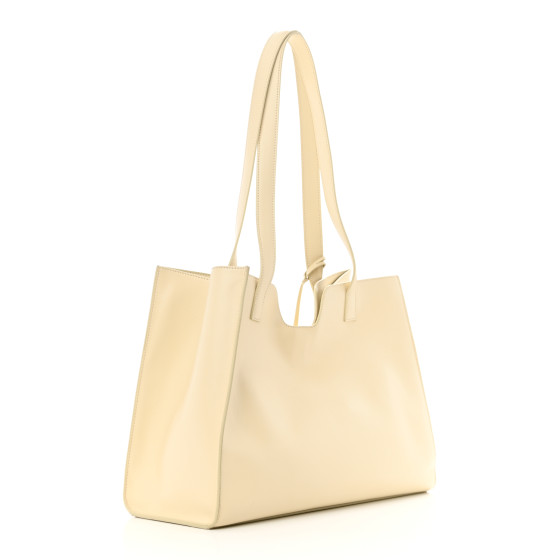 CELINE 【入手困難】★ CABAS 16 ★ SMOOTH CALFSKIN ★ 全色 Women's Cabas 16 in smooth calfskin | CELINE | 24S