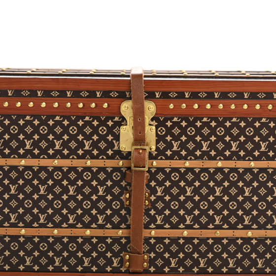 LOUIS VUITTON Miss France Trunk Paperweight 1712464