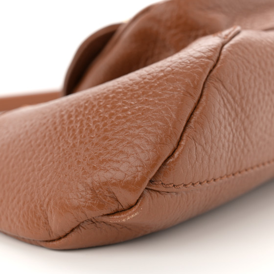【関税&送料込】Chloe Clay Brown Low Heel Shoes In Leather Chloé Small Marcie Saddle Bag in Shiny Leather in Clay brown