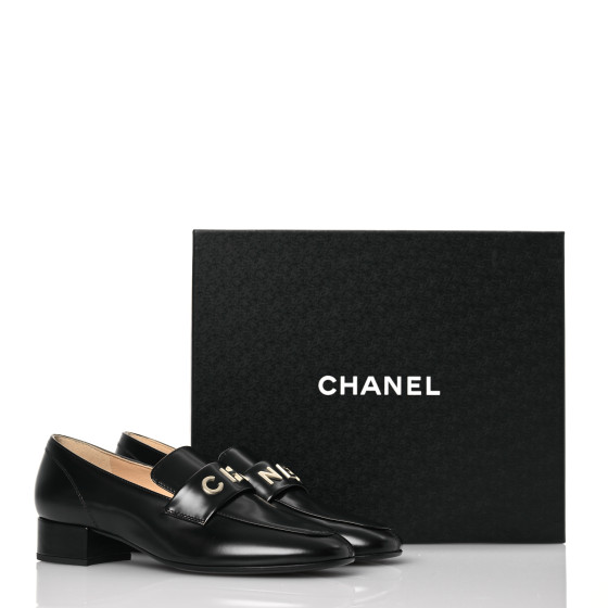 CHANELローファー37.5 CHANEL Shiny Calfskin Logo Loafers 37.5 Black 1613699
