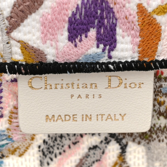オリバーガル　Dior Oliver Gal CHRISTIAN DIOR Fashion Woman Framed Gold Foil
