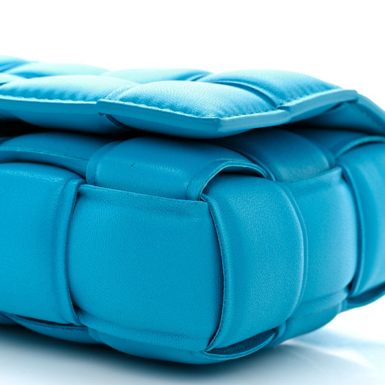 【BOTTEGA VENETA】Small Padded Cassette Bag Pool BOTTEGA VENETA Nappa Maxi Intreccio Small Padded Cassette