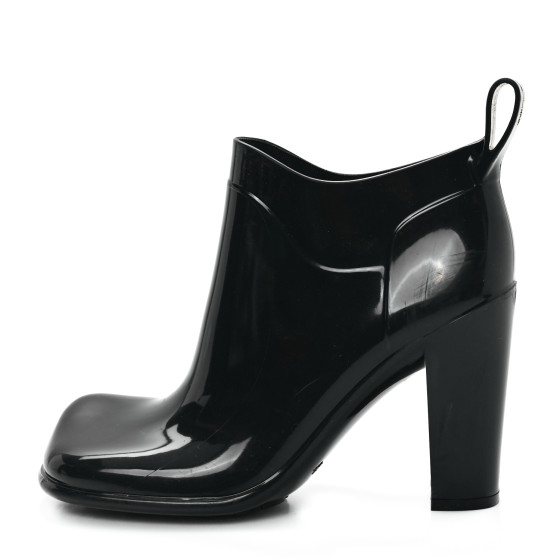 【送料&関税込】Bottega Veneta Shine Ankle Boots BOTTEGA VENETA Rubber Shine Ankle Boots 37 Black 1665079