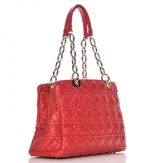 red Dior リボン CHRISTIAN DIOR Lambskin Cannage Small Dior Soft Zipped