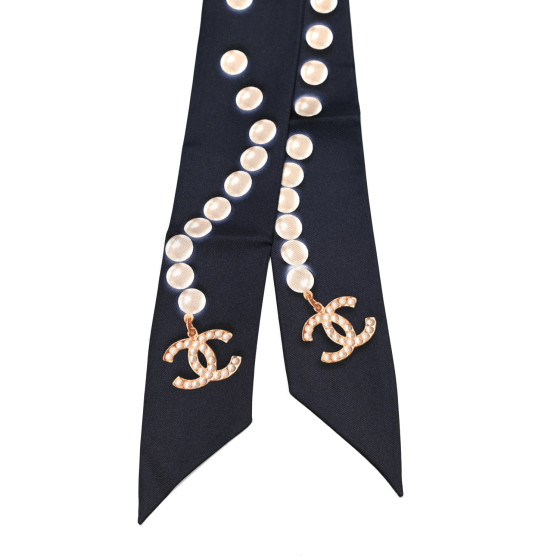 【CHANEL】Slim Pearl Twilly Navy Chanel Navy With Pearls Twilly Scarf – The Millionaires Closet