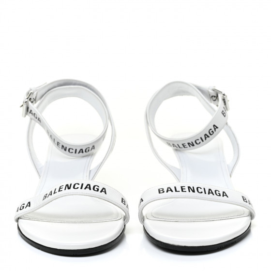 【関税＆送料込み】Balenciaga Honey Sandals Honey leather sandals in black - Balenciaga | Mytheresa