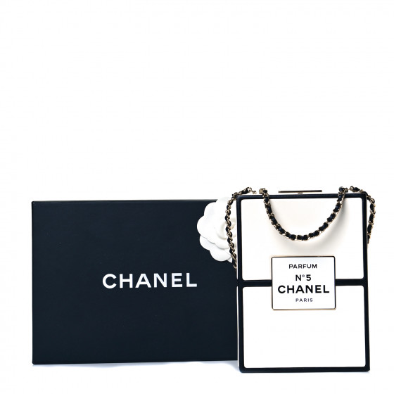 Chanel, A Chanel No. 5 Parfum Box Evening Clutch, 2021. - Bukowskis