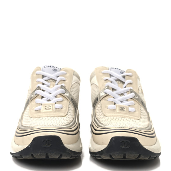 CHANEL white goldスニーカー38 1/2 CHANEL Fabric Laminated Calfskin Stretch CC Womens Sneakers