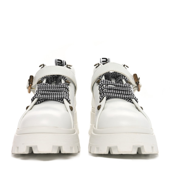 靴 Miu miu MIU MIU Calfskin Lace Up Ankle Boots 40 White 1693100