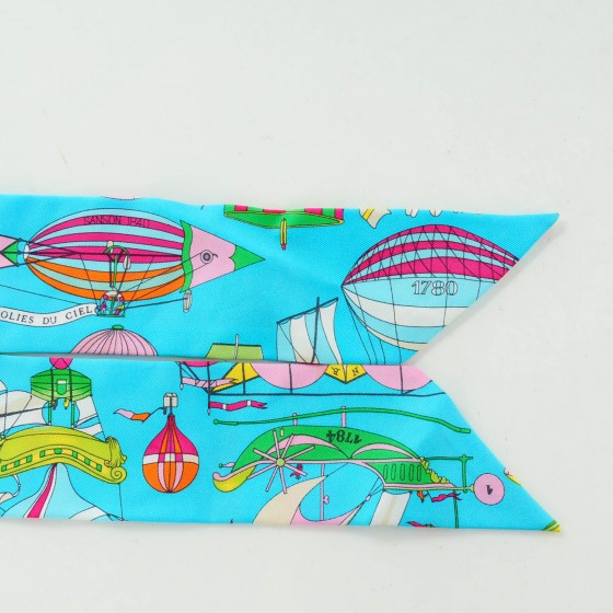 HERMES ツイリーLes Folies Du Ciel Les Folies du Ciel twilly | Hermès Singapore