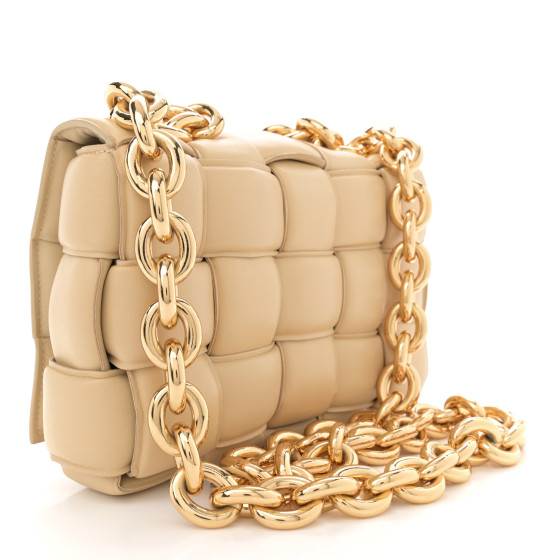 ☆BOTTEGA VENETA☆ Intreccio フラグメントケース PORRIDGE Bottega Veneta Intreccio Travel Case in Porridge & Gold | FWRD