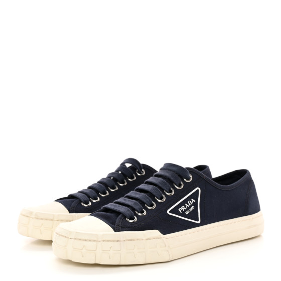 【関税&送料込】Prada Navy Blue Canvas Sneakers Prada Navy Blue Canvas Sneakers | italist