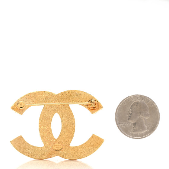 CHANEL Enamel CC Brooch Denim Blue 1384176 | FASHIONPHILE