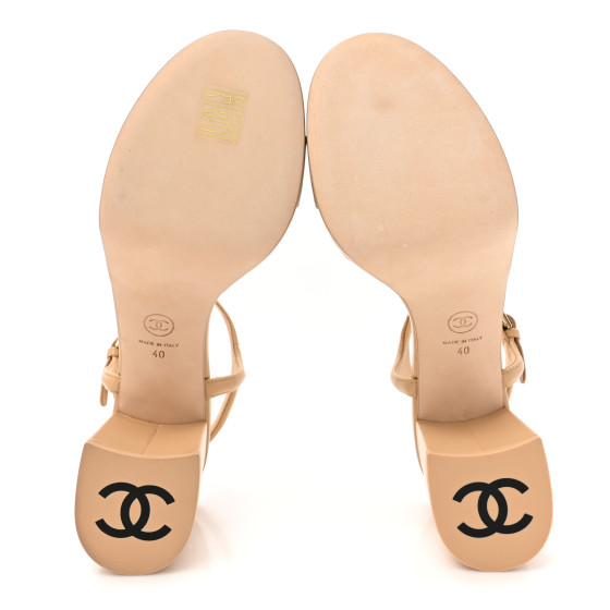 軽やかに映える足元♪【CHANEL】Lambskin Sandals Sandals - Shiny calfskin, light pink — Fashion | CHANEL
