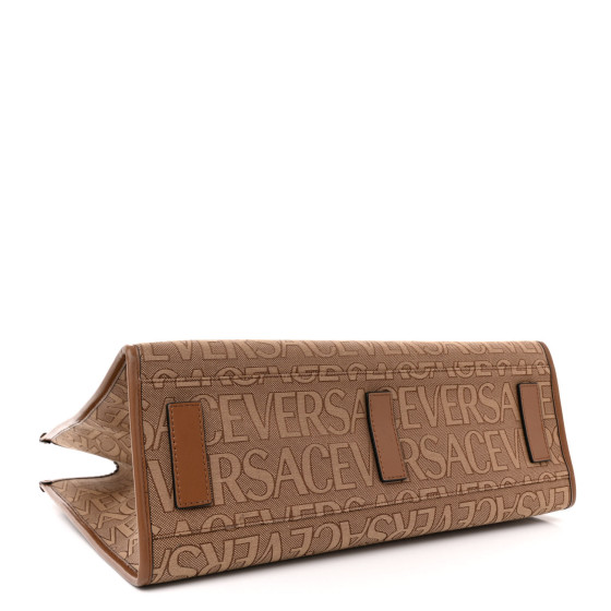 【関税&送料込】Versace Versace Allover Jacquard Canvas Tren 20067056_50130130_600.jpg