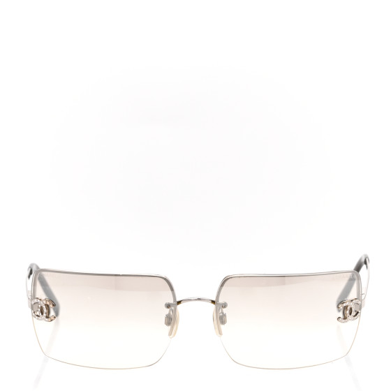 シャネル　40 CHANEL Metal Crystal CC Logo Sunglasses 4092-B Silver