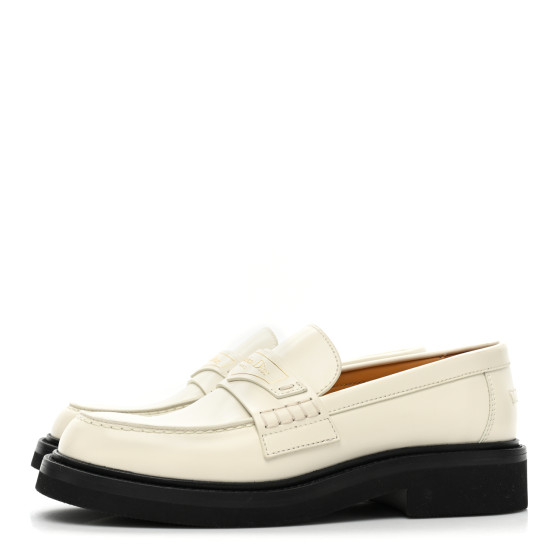 ☆ローファーをエレガントに☆ Dior Boy ミュール ベージュ Dior Boy Mule Light Beige Suede Calfskin | DIOR