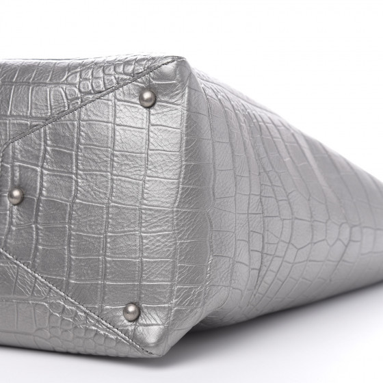 【SALE】MEDIUM CROCODILE-PRINT CALFSKIN SHOPPER CHRISTIAN LOUBOUTIN Crocodile Embossed Calfskin Spiked Small