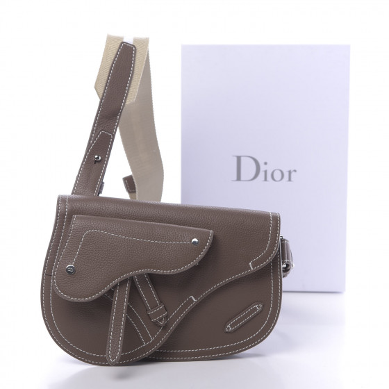 CHRISTIAN DIOR X KAWS Grained Calfskin Saddle Pouch Marron