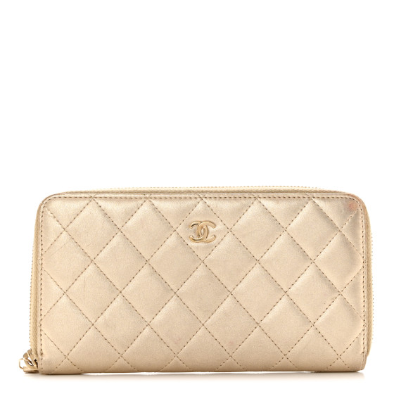 CHANEL キルティングウォレット 財布 入手困難カラー♪【CHANEL】三つ折り財布 キルティングレザー
