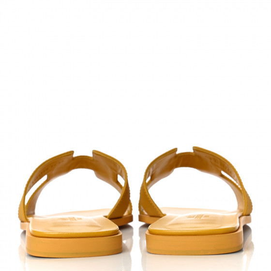 HERMES イエロー系 ミュール Hermès Pre-Loved Oran sandals for Women - Yellow in Qatar