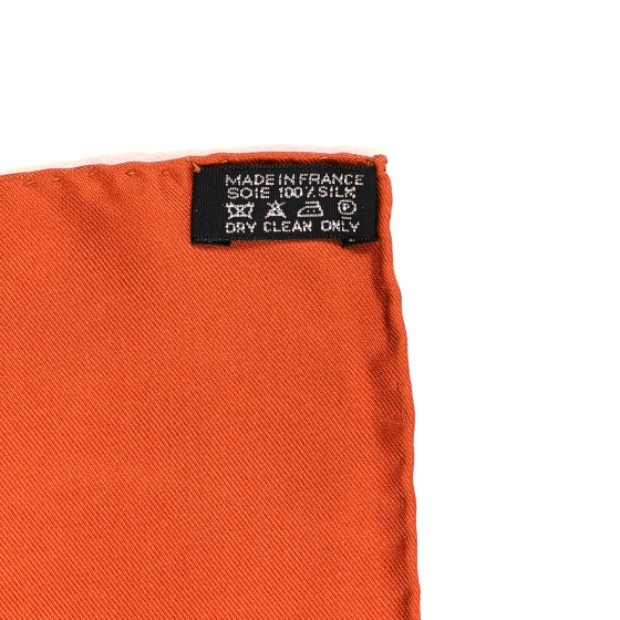 Hermès Tout Cuir シルクスカーフ HERMES Silk Tout Cuir Scarf 90 1692589 | FASHIONPHILE