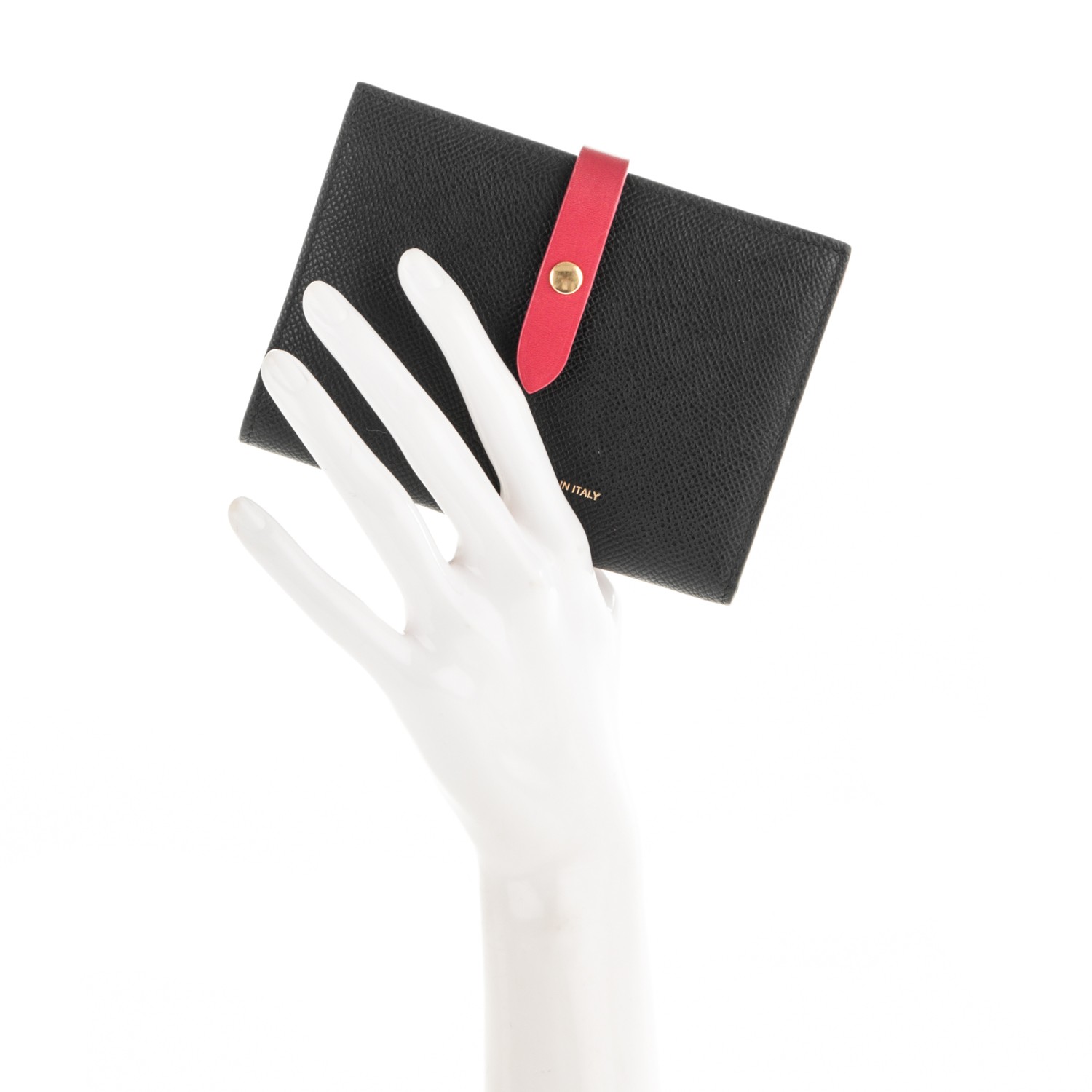 アウトレット特価!【CELINE】MEDIUM STRAP WALLET トリオンフ CELINE Grained Calfskin Medium Multifunction Strap Wallet