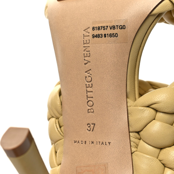 BOTTEGA VENETA Nappa Twisted Padded Intrecciato Curve Slide