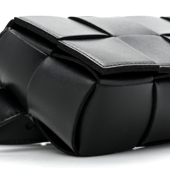 【関税込み】Bottega Veneta ネイビー Maxi Intreccio ベルト BOTTEGA VENETA Nappa Maxi Intreccio The Belt Cassette Bag