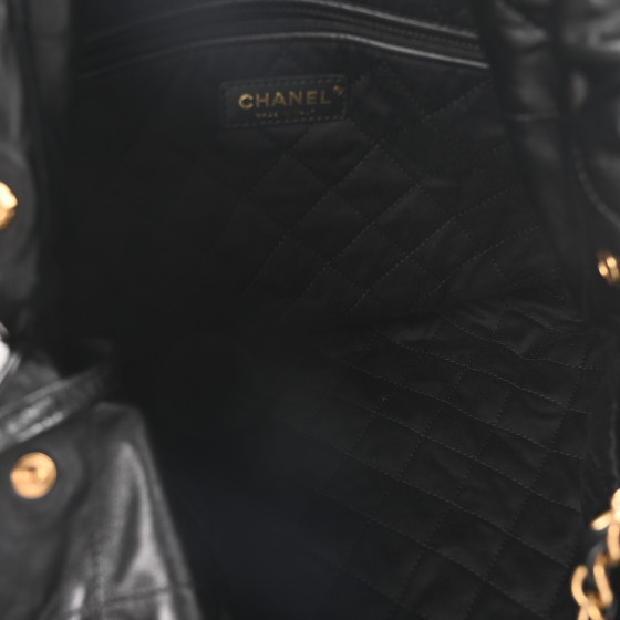 CHANEL Shiny Calfskin Quilted Chanel 22 Black 1673739