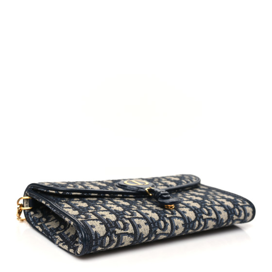 関税送料込国内発送★Dior Bobby East-West チェーンウォレット Dior DIOR BOBBY EAST-WEST POUCH WITH CHAIN S5703UBPZ_M900