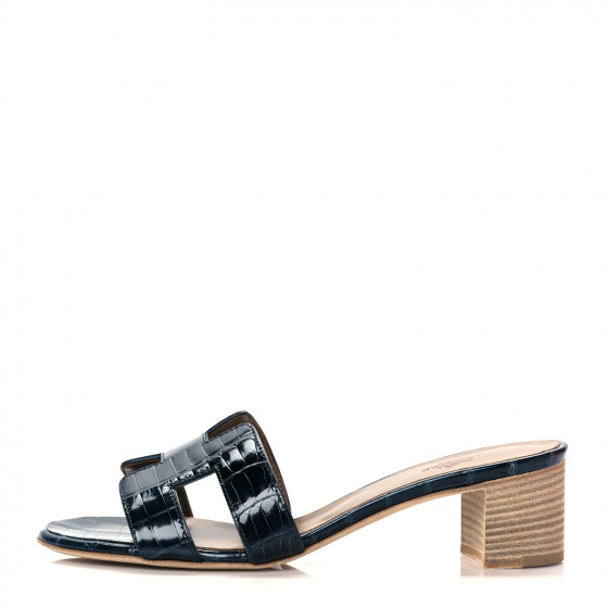 HERMES Shiny Alligator Oasis Sandals 37 1063812 | FASHIONPHILE