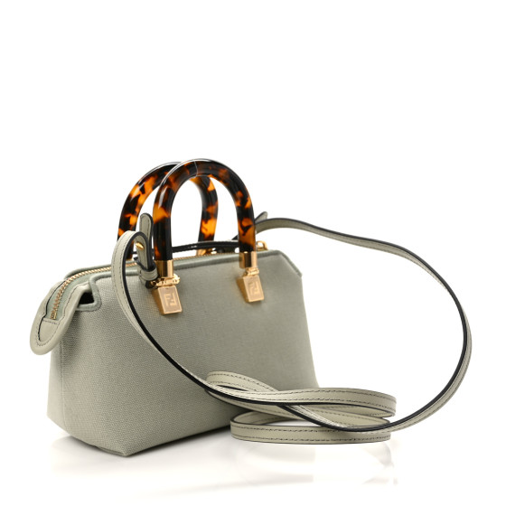 VIP【送料関税込】FENDI CAPE FENDI – brandloverbangkok.com
