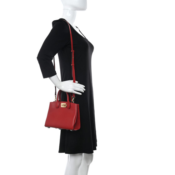 ★関税込★Ferragamo★スタジオスモールボックスバッグ★RED SALVATORE FERRAGAMO Calfskin Small Studio Box Bag Red