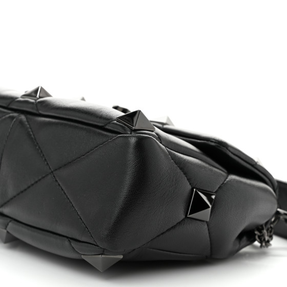 【関税&送料込】Valentino Garavani Black Nappa Leather Roman VALENTINO GARAVANI Nappa Monochrome Roman Stud Crossbody Bag
