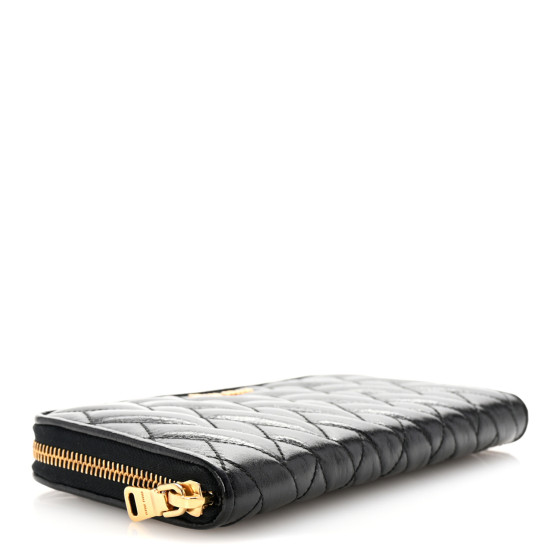 【miu miu】Small Materase Zipper Wallet ★送料関税込★ MIU MIU Vitello Shine Matelasse Zip Around Wallet Black
